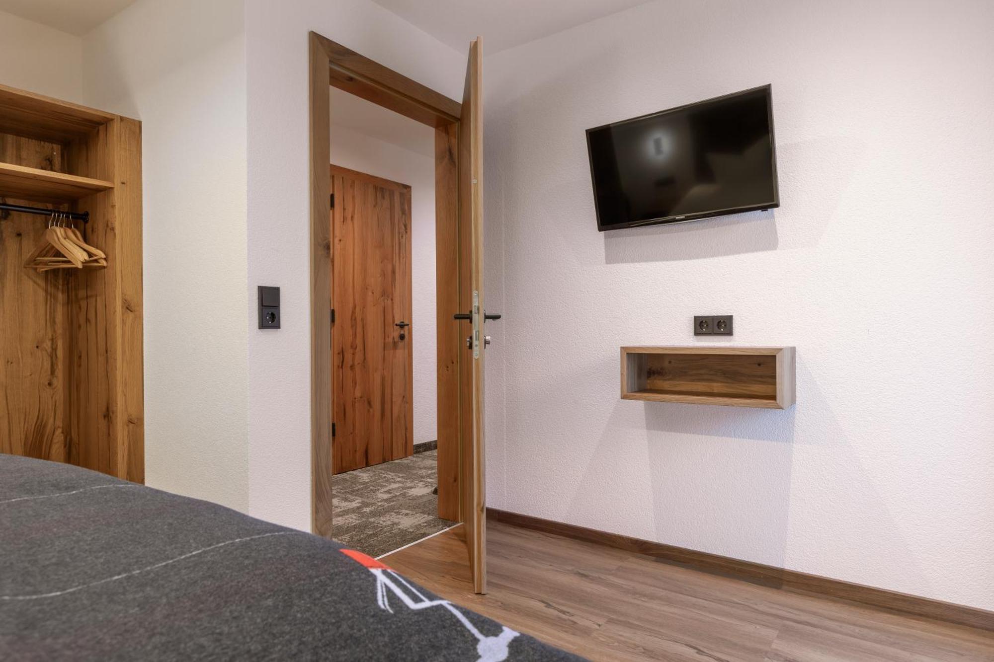 Appartements Kardona อิสชเกิล ภายนอก รูปภาพ